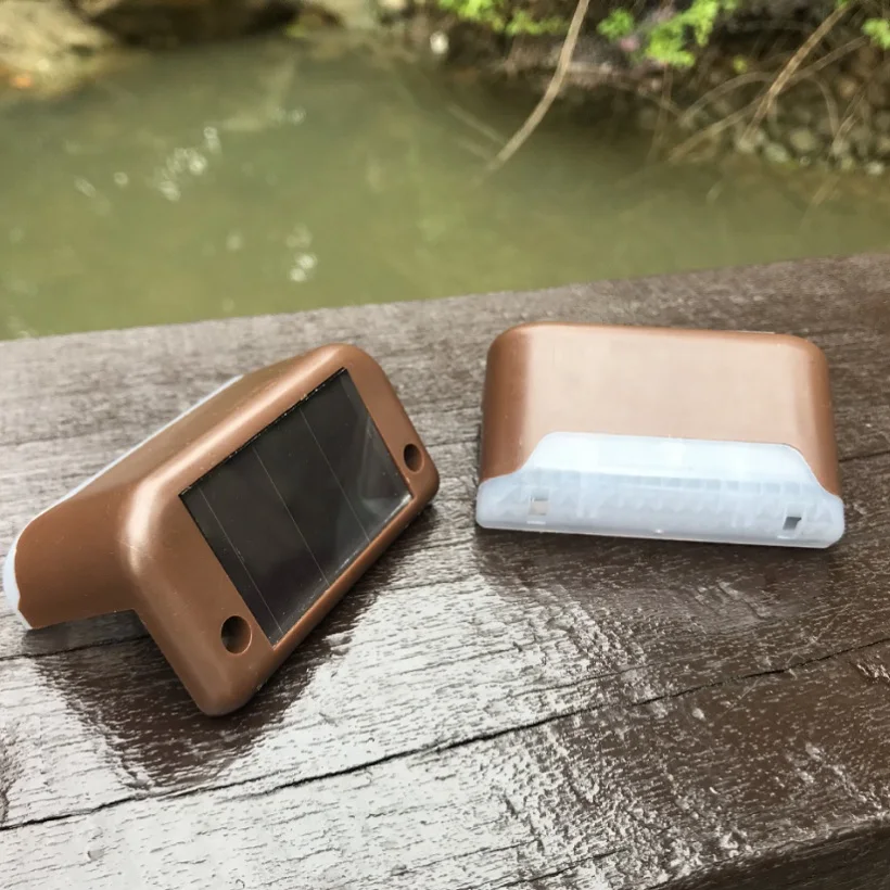 Светодиодный светильник на солнечной батарее водонепроницаемый наружный