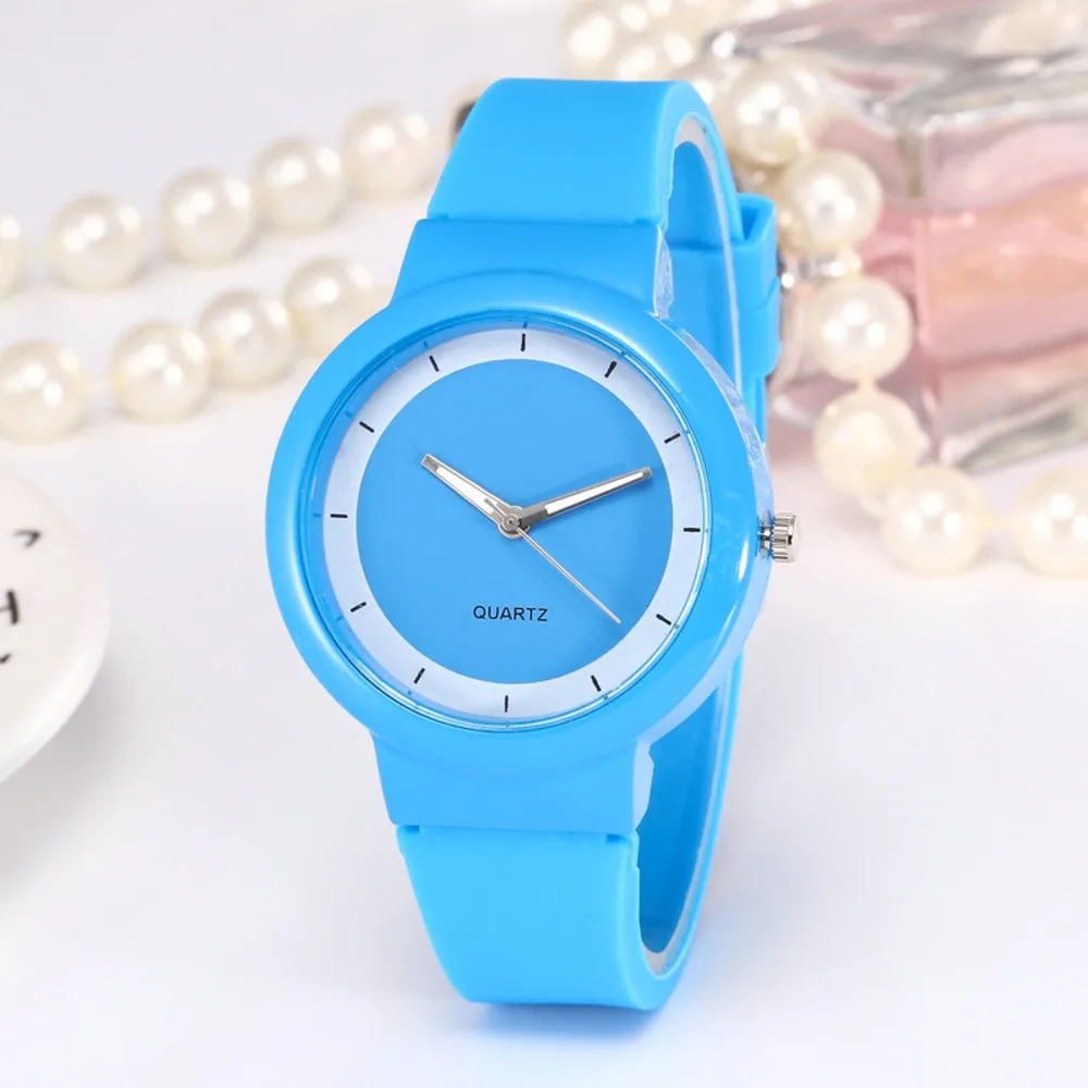 

Top Fashion Woman Luminous Hands Casual Silicone Strap Analog Waterproof Quartz Round Watch Luxury Hot Brand Silicone Clock 2021