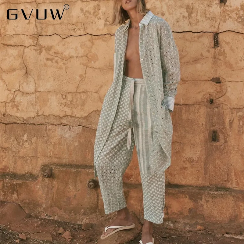 

Женская блузка с вышивкой GVUW, кружевная Корейская блузка с воротником и длинным рукавом, модная блузка с цветочным принтом, 2021