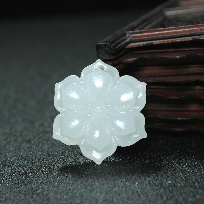 Фото Натуральный белый нефритовый цветок кулон ожерелье Китайский ручной резной Шарм