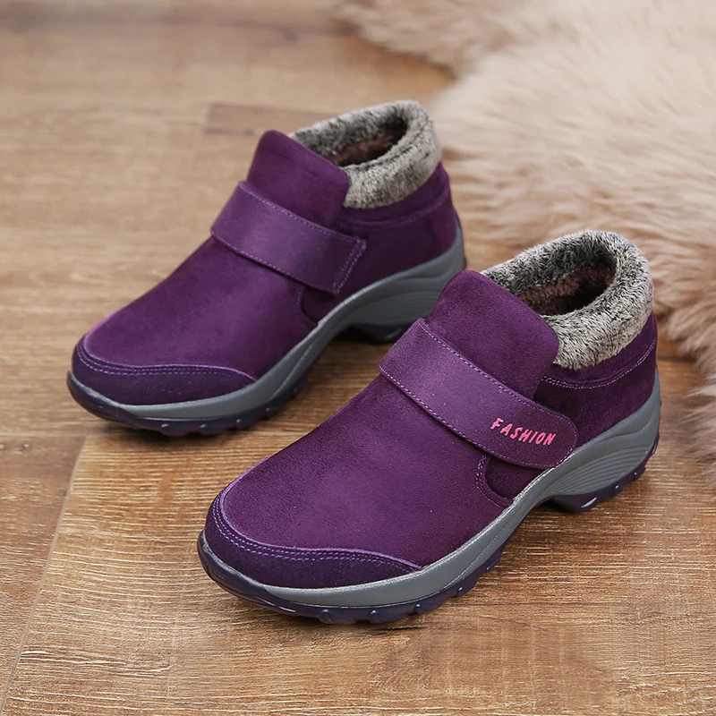 

New Running Shoes Winter Plush Light Women's Shoes Sports Casual Outdoor Short Plush Warm Snow Boots Brand Overshoes Sneakers