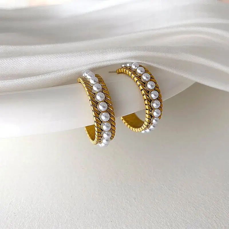 

Vintage Pearl Paved Metallic C Shaped Earrings For Women 2020 New Jewelry Personality Earings Wholesale