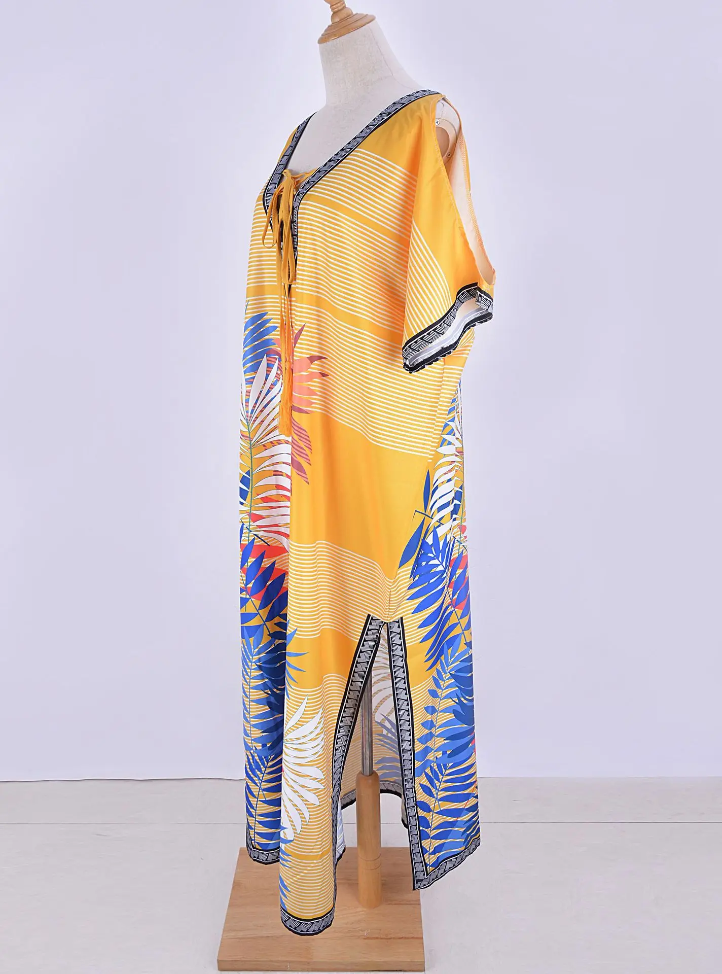 

2021 New Off-The-Shoulder Gown Floral Holiday Dress Beach Gown Swimsuit Bikini Plus Woman