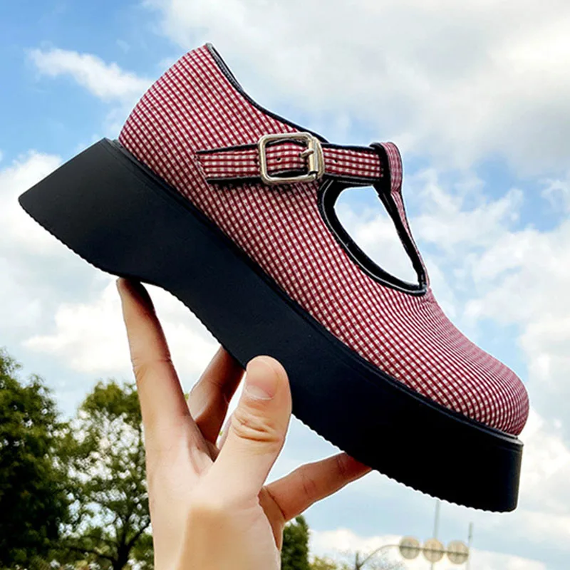 

2021 Brand New Dropship Sweet Gothic Style Lolita Cosplay Girl Cute Lovely Comfy Walking Mary Janes Flats Platform Shoes Women