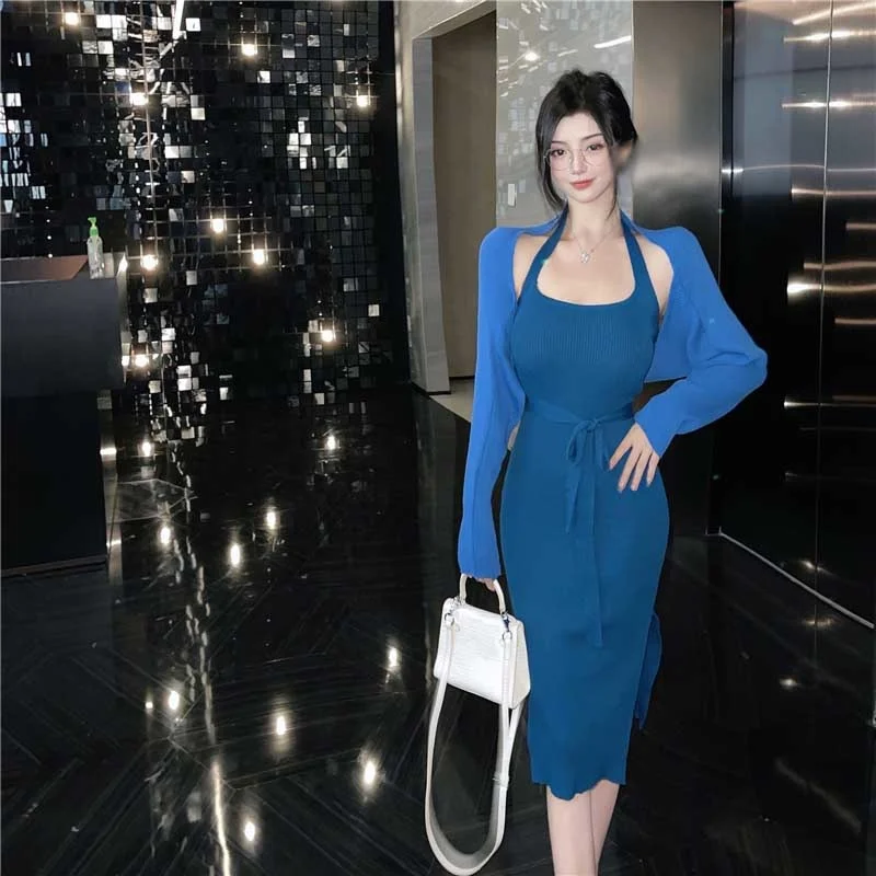 Женское трикотажное платье на бретелях-спагетти элегантное пикантное в