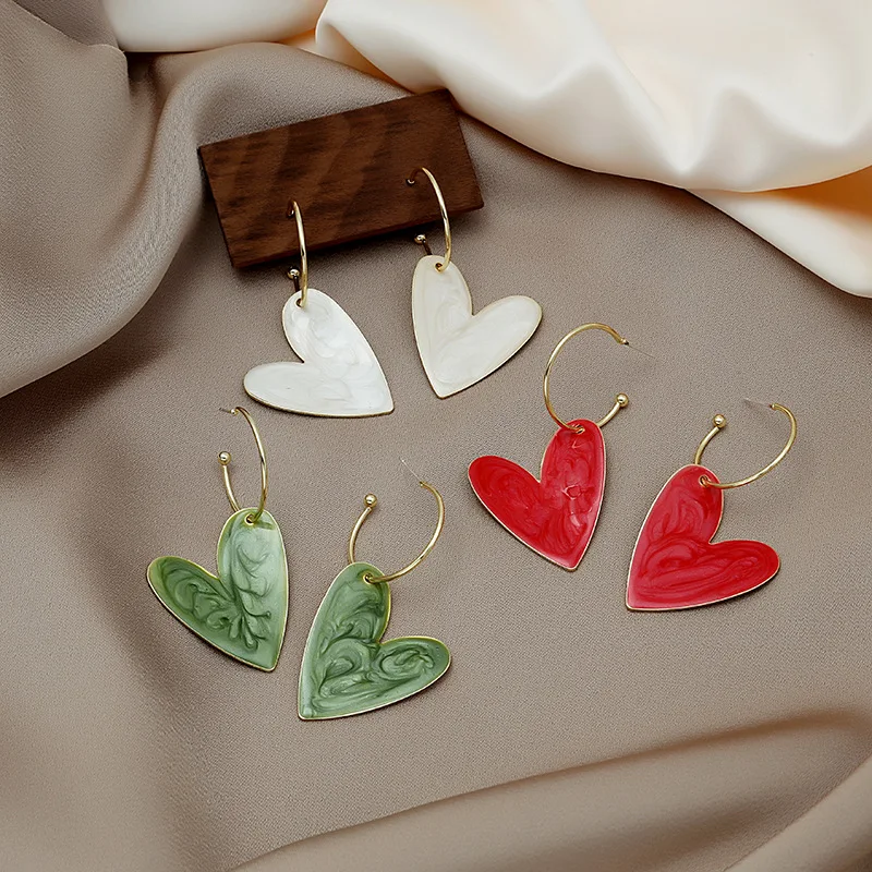

Women's Trendy Big Love Earrings Fashion Personality Earrings Female Alloy New Hot-selling Earrings 2021