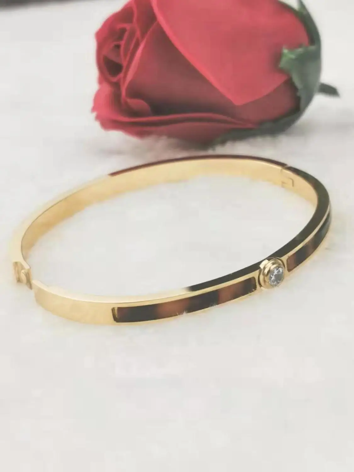 

Korean fashion bangle steel