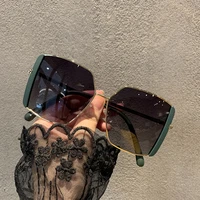 2022 square sunglasses women men retro brand designer metal frame oversized sun glasses female grandient shades oculos