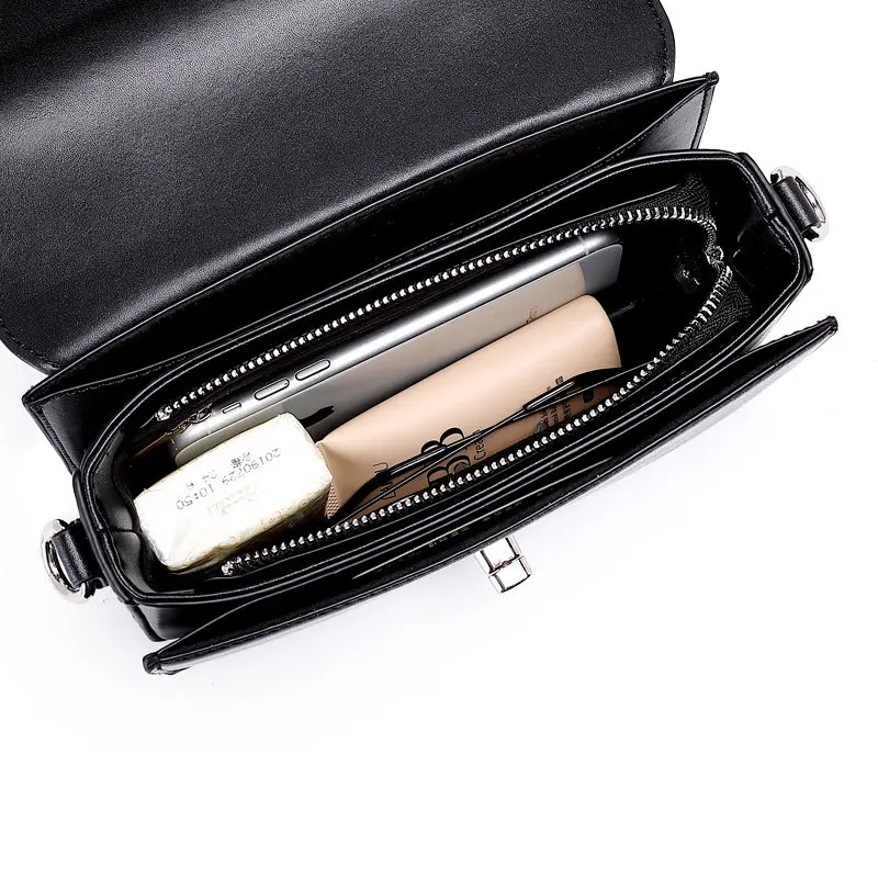 

Leather women's bag 2021 new fashion hundred net red one-shoulder sloping bag niche design retro small square bag