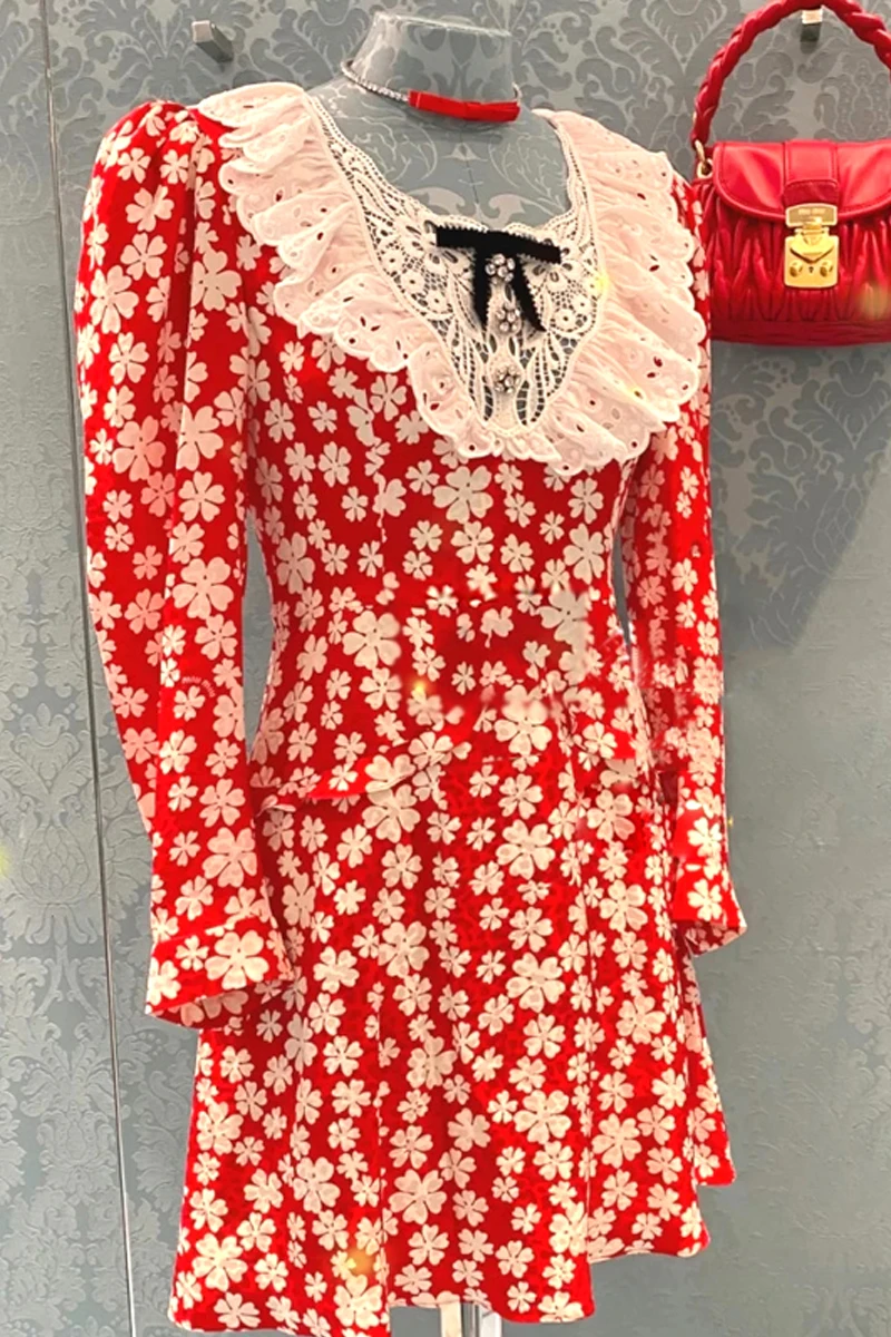 

Autumn Vintage Lace Patchwork Bow O-neck Long Sleeve Mini Woman Dress 2020 Runway Elegant Red Floral Printed Dress Women
