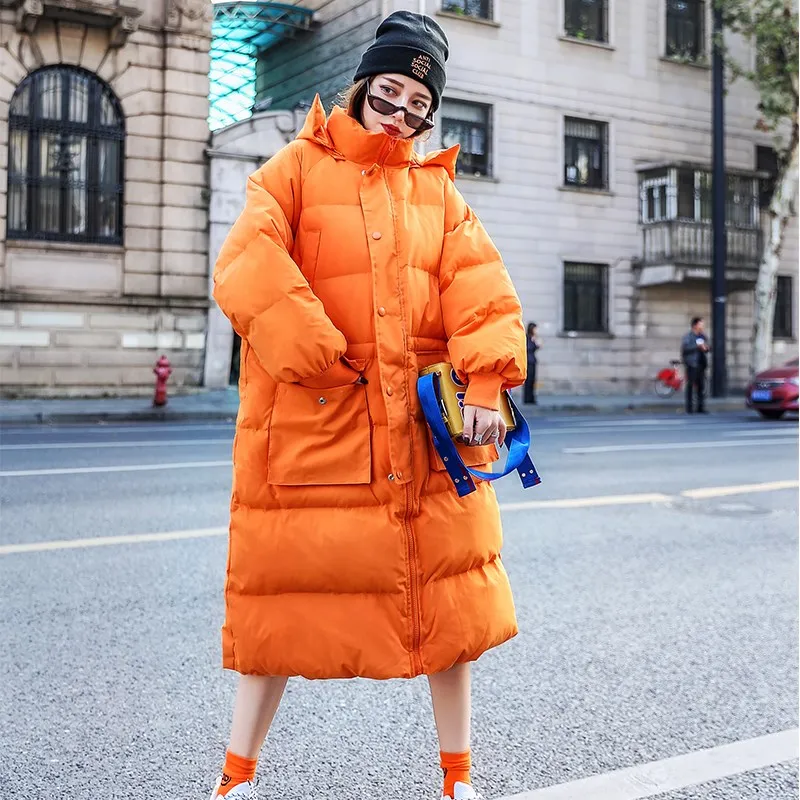 Женское длинное пальто на белом утином пуху теплая свободная парка с капюшоном