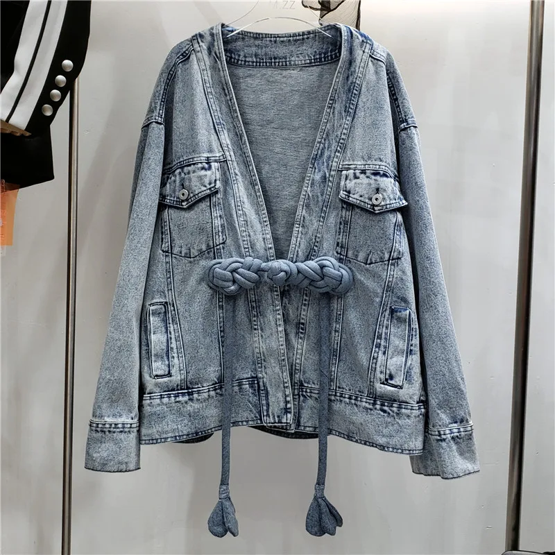

2021 Autumn New Fashion Retro Large Buckle Washed Denim Coat Blue Loose Long Sleeve Jacket Women Oversized Jeans Jackets Outwear