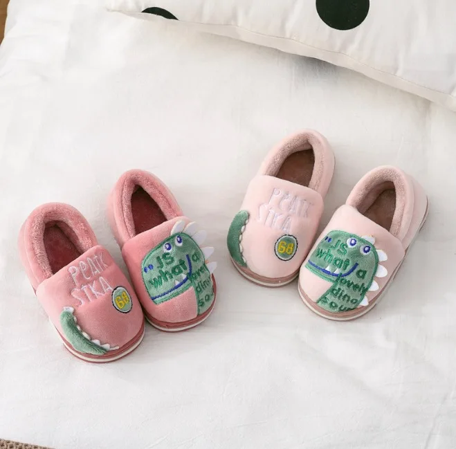 От 2 до 10 лет Детские плюшевые домашние тапочки с динозавром осенне зимние