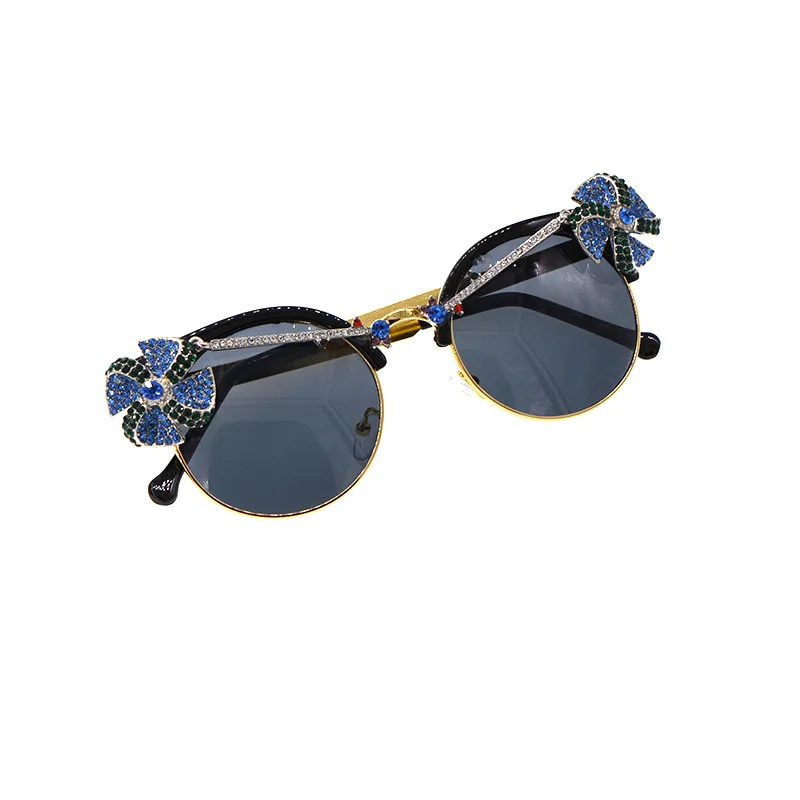 

Fashion Diamond Frame Cat Eye Sunglasses Women Luxury Brand Vintage Flower Shades Rhinestone Sun Glasses for Female Metal UV400