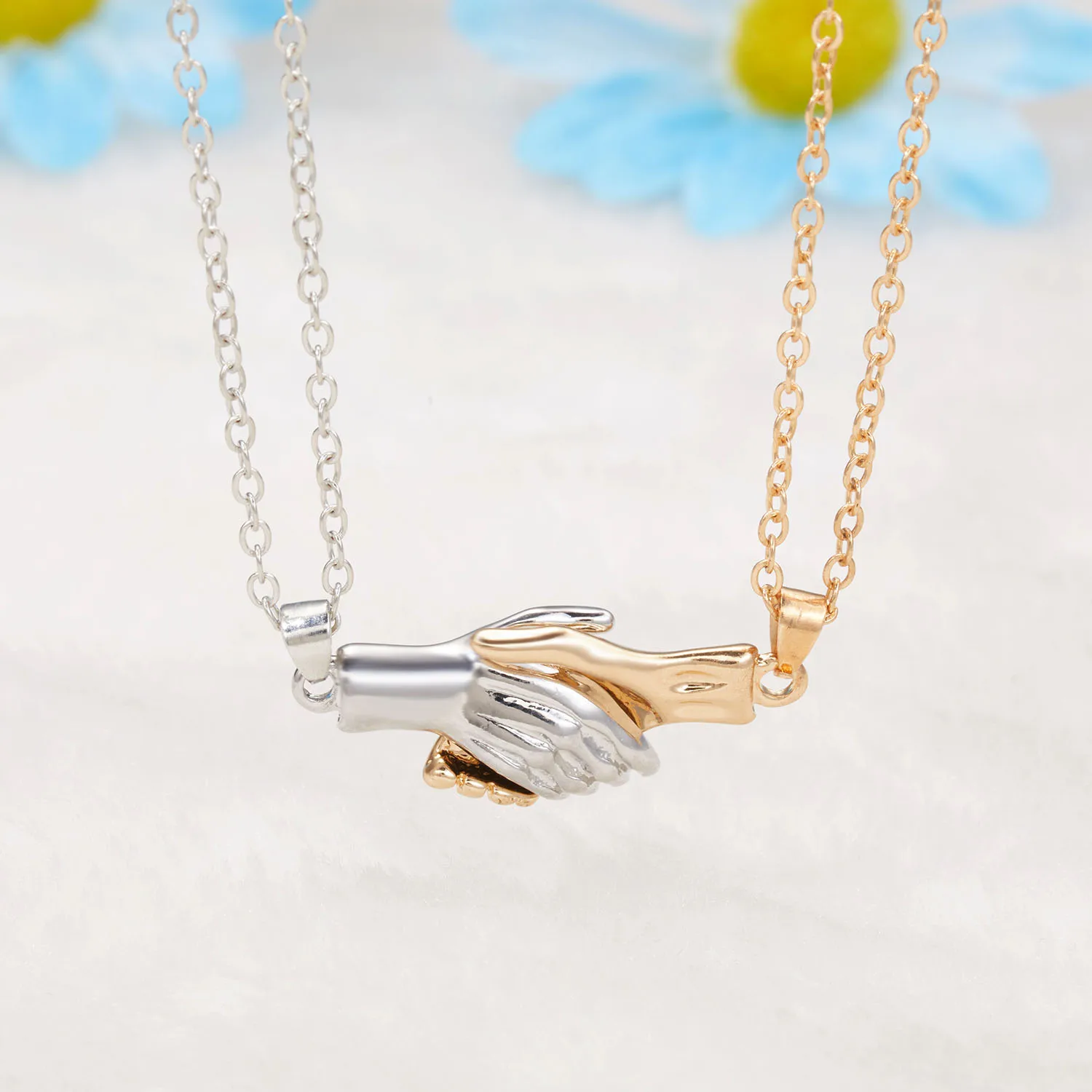 

2 Pieces/Set Magnetic Heart Pendant Necklaces Fashion Black Rope Chain Couple Necklace Jewelry Anniversary for Best Friends