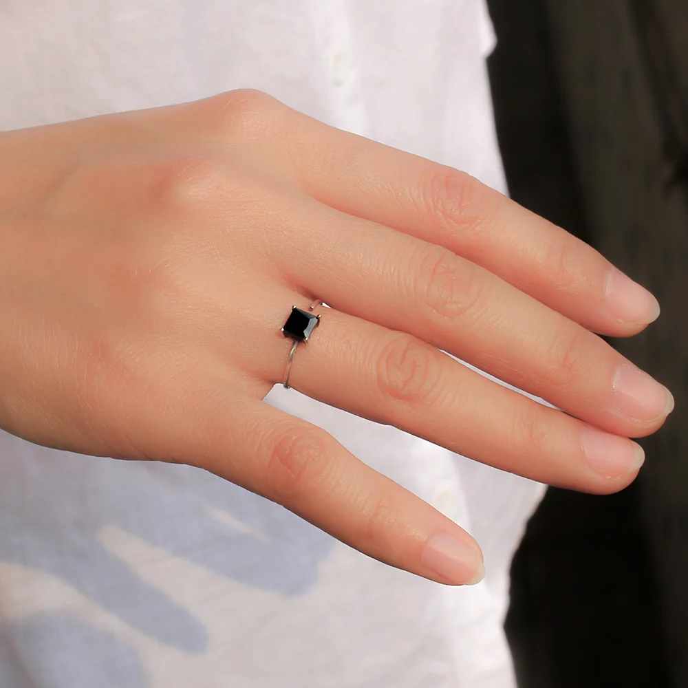 Женское кольцо для коктейлей Trustdavis черное квадратное из 100% стерлингового