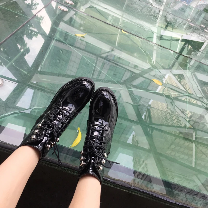 Кожаные ботинки женские брендовые дизайнерские короткие ботильоны со звездами