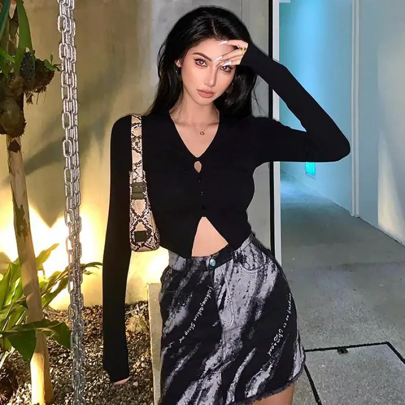 Женская футболка Yedinas с длинным рукавом и принтом тай-дай приталенная черная