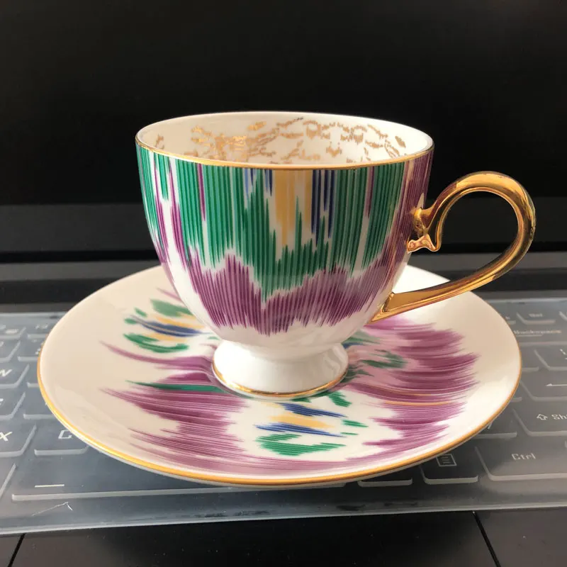 Кофейные чашки из костяного фарфора с блюдцами Высококачественная Европейская