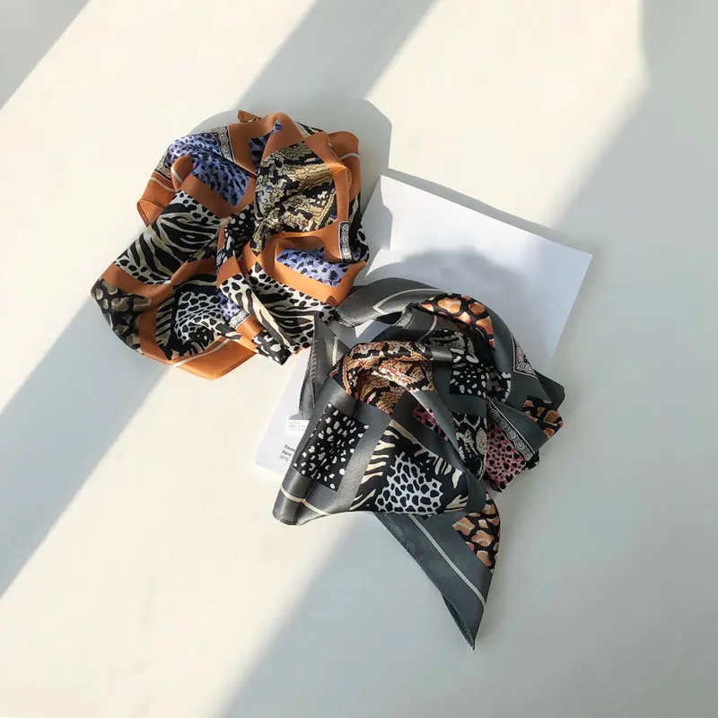 

Hot Women 100% Silk Scarf Square Neck Hair Scarves Foulard Shawls And Wraps Print Small Neckerchief Headband Hijab 53*53cm