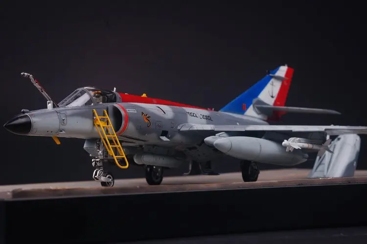 KittyHawk KH80138 1/48 французский суперэтенгардный переносчик боевой самолет игрушечный