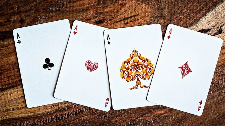 Ignite двухслойные Ellusionist сжигание игральные карты магические смешно огонь