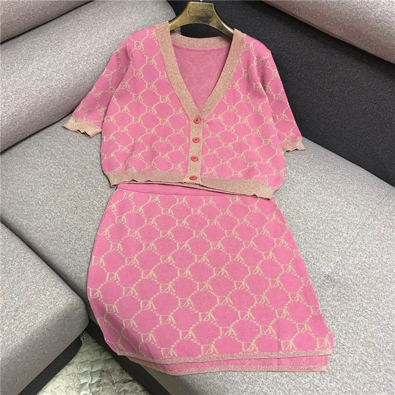 Женский трикотажный кардиган с V образным вырезом и мини юбка осень 2019| |