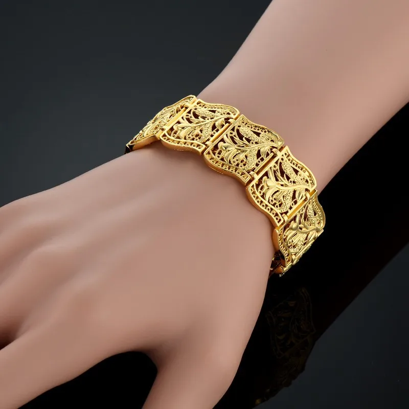 Купи Brand Goth Vintage Leaf Chain Link Bracelet Women Men Gold Color Retro Jewelry, Punk Cute Gold Chain Christmas Gift за 451 рублей в магазине AliExpress