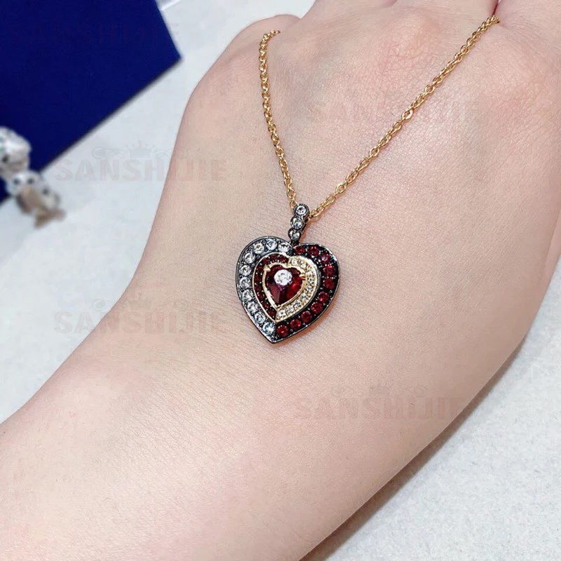 

SWA With Box Fashion Jewelry 2020 NEW Black Baroque Exquisite Red Heart Shaped Decoration Female Pendant Necklace Romantic Gift