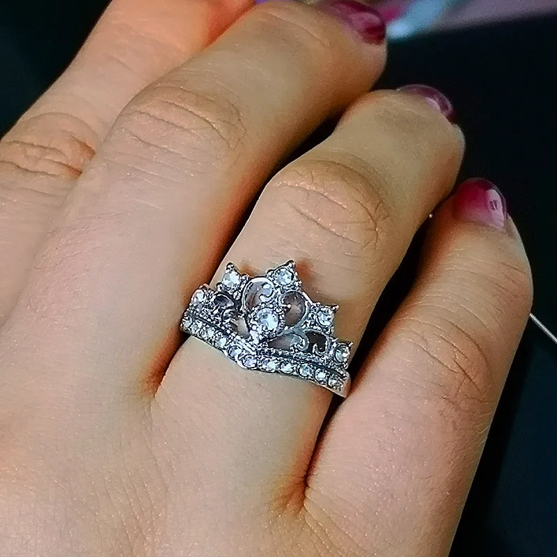 

New fashion jewelry ladies fashion glamour crown ring eight heart eight zircon wedding anniversary ring