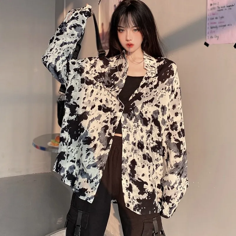 

Autumn New Style Ink Painting Loose Mid-length Long-sleeved Blouse 2021