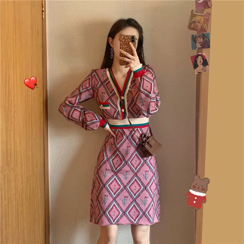 

French niche small fragrance celebrity small 2021 knitted dress women's spring season bottoming with spring dress