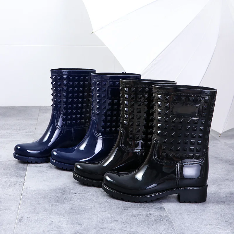 

Women's Rubber Rain Boots Fashion Women's Rivet Boots Rain Boots Non-slip Waterproof Boots Waterproof Water Boots Rain Boots
