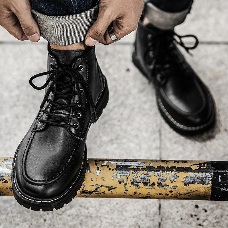 

2021 Spring Autumn New Fashion Men's Boots Breathable Round Toe Lace-up Shallow Flat Martin Boots Wear-resisting for Outside