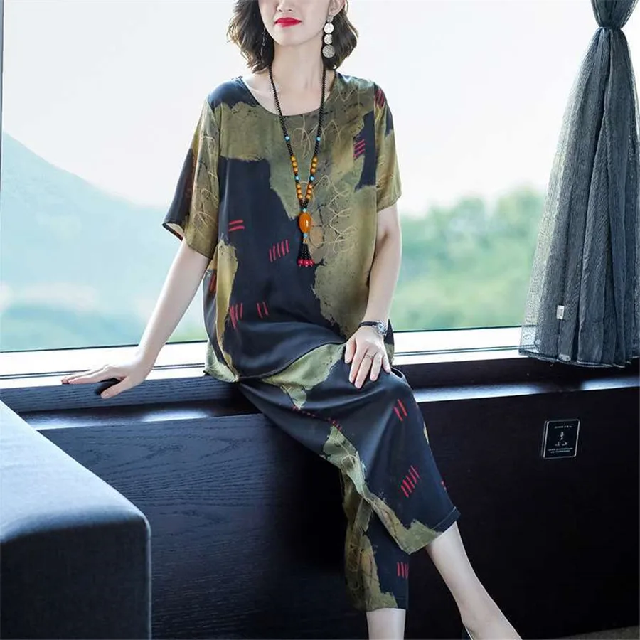 

Women two Piece Set New Loose shortSleeve O Neck Tracksuits Middle Aged Mother Summer Fashion Loose Elegant Suit 4XL