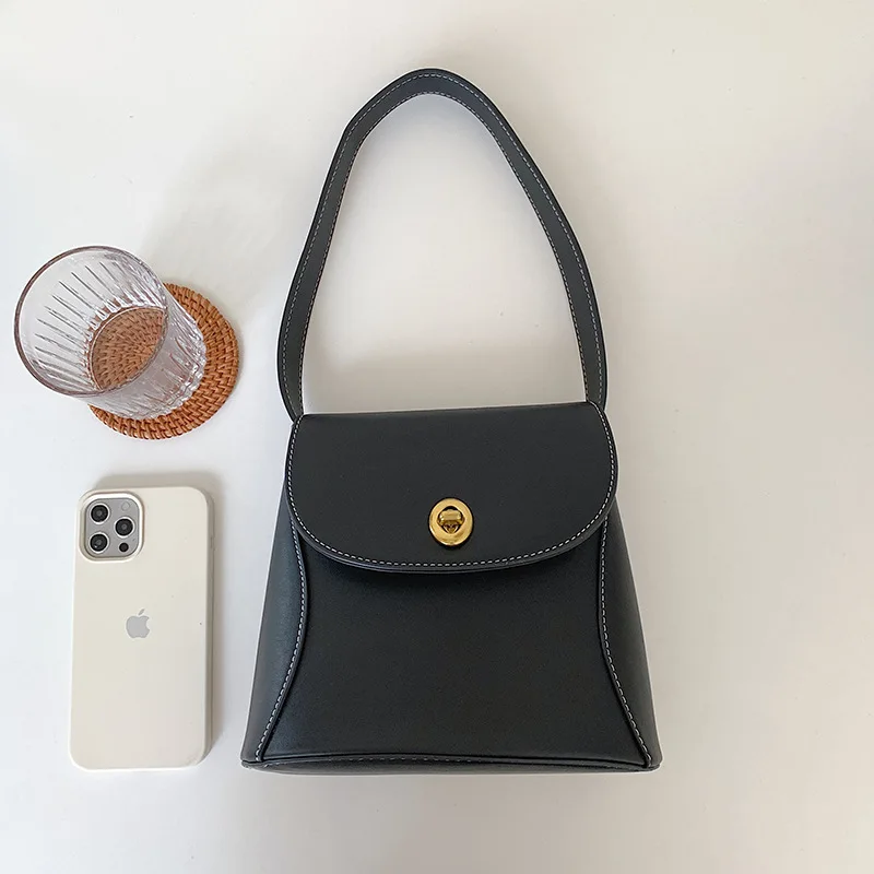 

2022New Vintage Crossbody BagLuxury Ladies Designer Fashion Small Flap Shoulder Solid Color Trend High QualityHand Bags