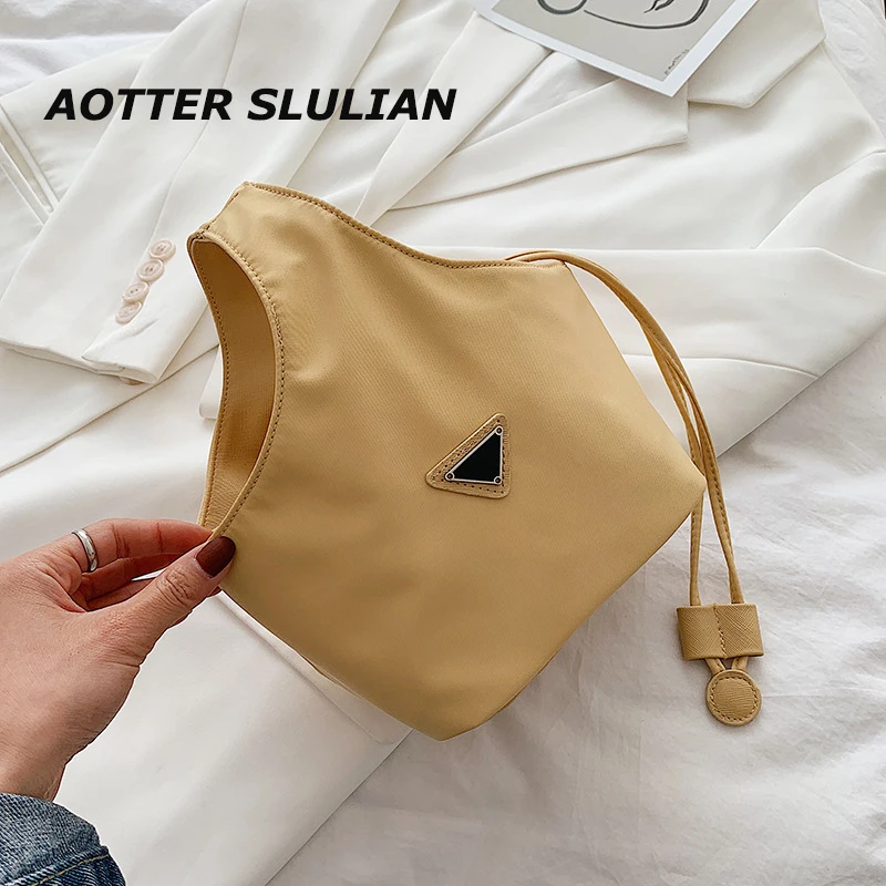 

Повседневная Сумка-тоут для женщин, Элегантная Дамская брендовая дизайнерская сумочка с ремешком на запястье, косметичка для хранения, кла...