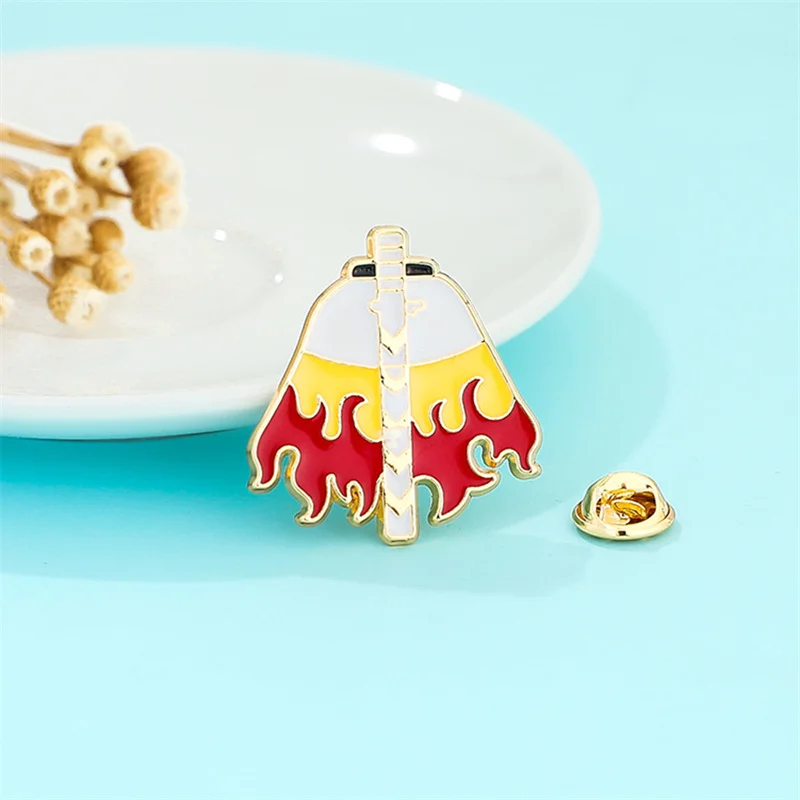 Мужская крутая личность Demon Slayer брошь &quotФакел&quot аксессуары куртка рюкзак значок