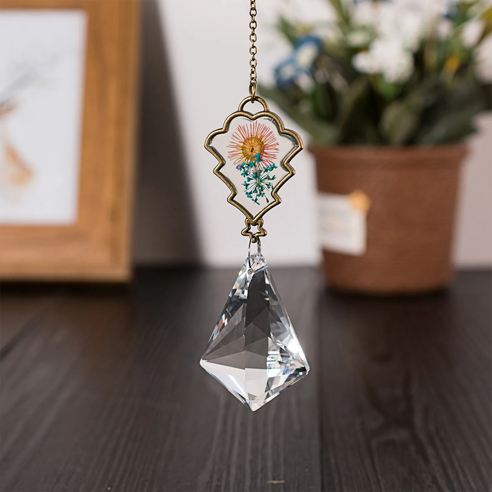 

Crystals Suncatcher Hanging Sun Catcher With Chain Pendant Ornament Crystal Balls For Window Home Garden Christmas Day Party Wed