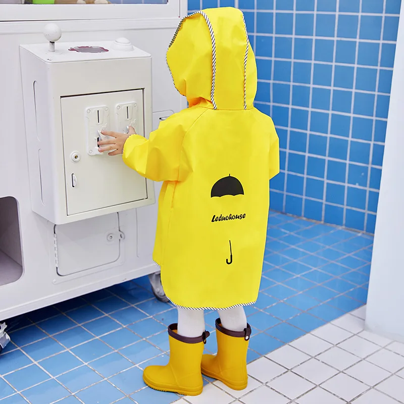 

Детский водонепроницаемый дождевик, дождевик для мальчиков и девочек, модная детская Милая одежда с капюшоном и мультяшным рисунком, детск...