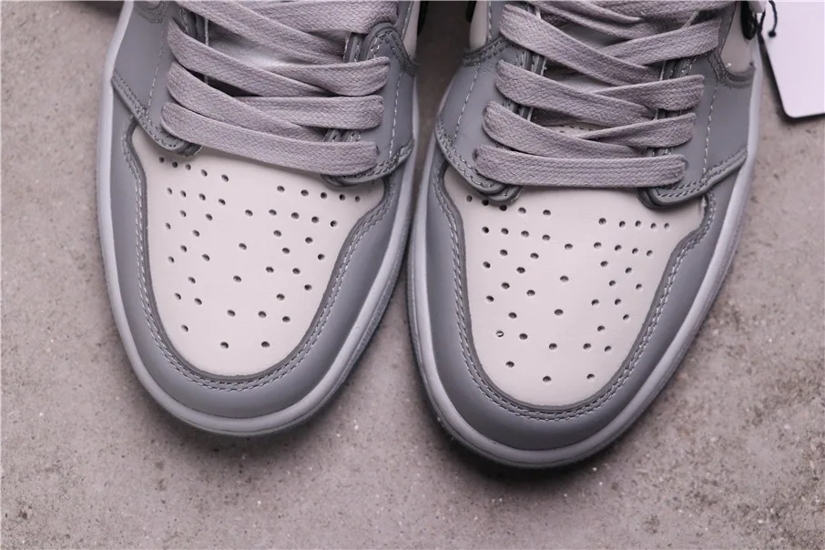 

free shipping aj dior x Nike Air Jordan 1 High OG Men's Basketball Shoes Women High-top Sports Outdoor Sneakers Bigger size