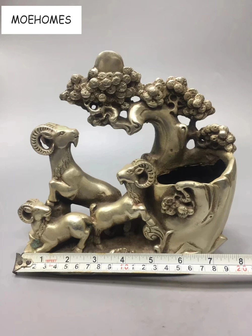 

MOEHOMES tibet fane silver Ancient Chinese Feng Shui Three Rams Bring Bliss sheep statue home decoration metal handicraft