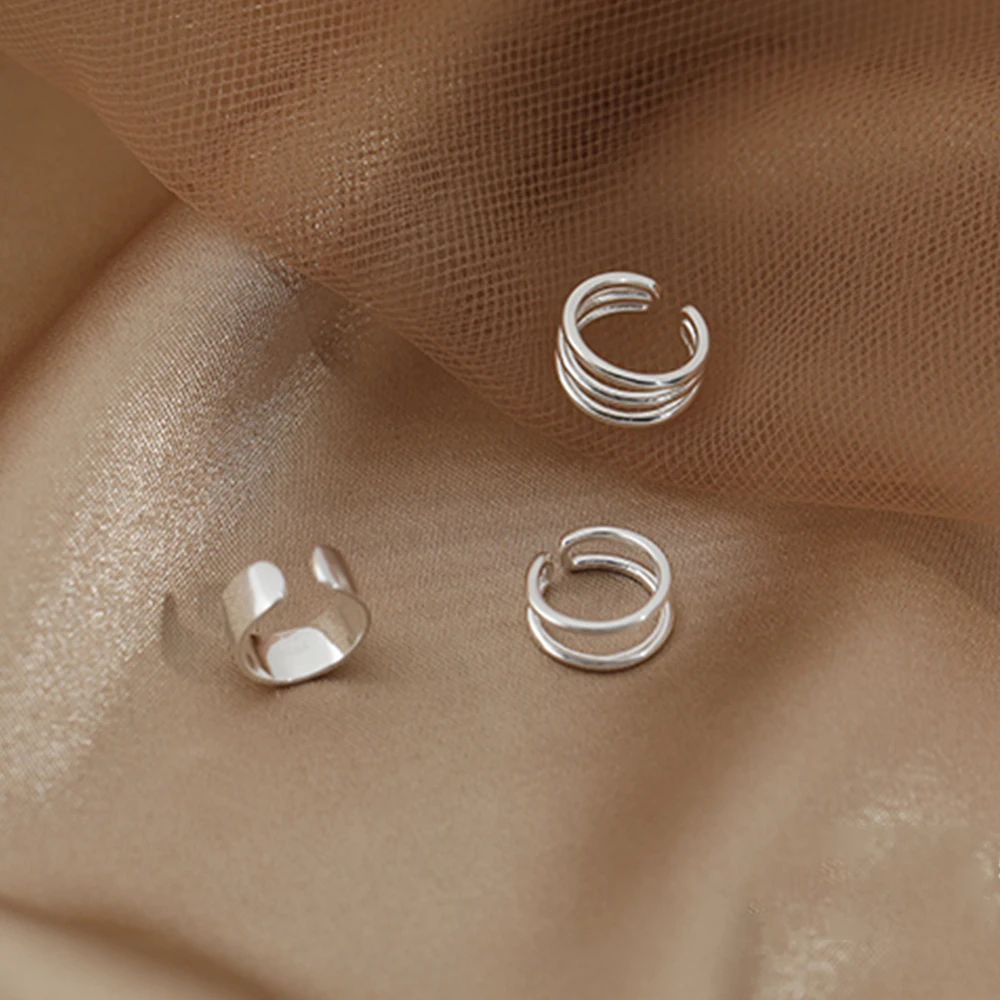 

3Pcs Women Ear Bone Clip Vintage Plate Silver Color Circle Hollow Clip Earrings Personality Stylish No Pierced Earrings