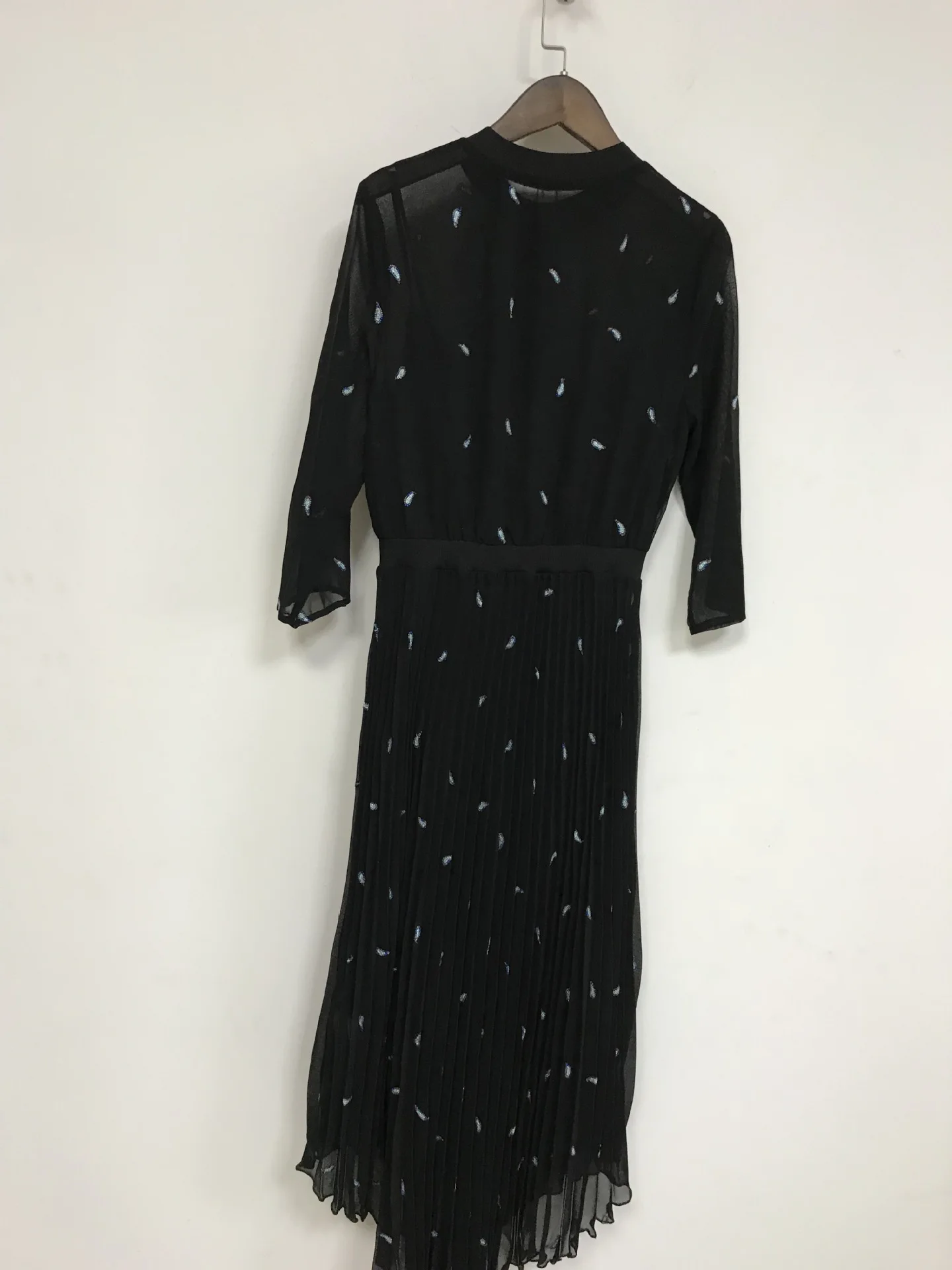 Женское платье осенне-зимнее асимметричное платье-двойка с цветочной вышивкой и