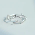 Кольцо женское серебристое регулируемое в виде ветки с листьями, SR2227