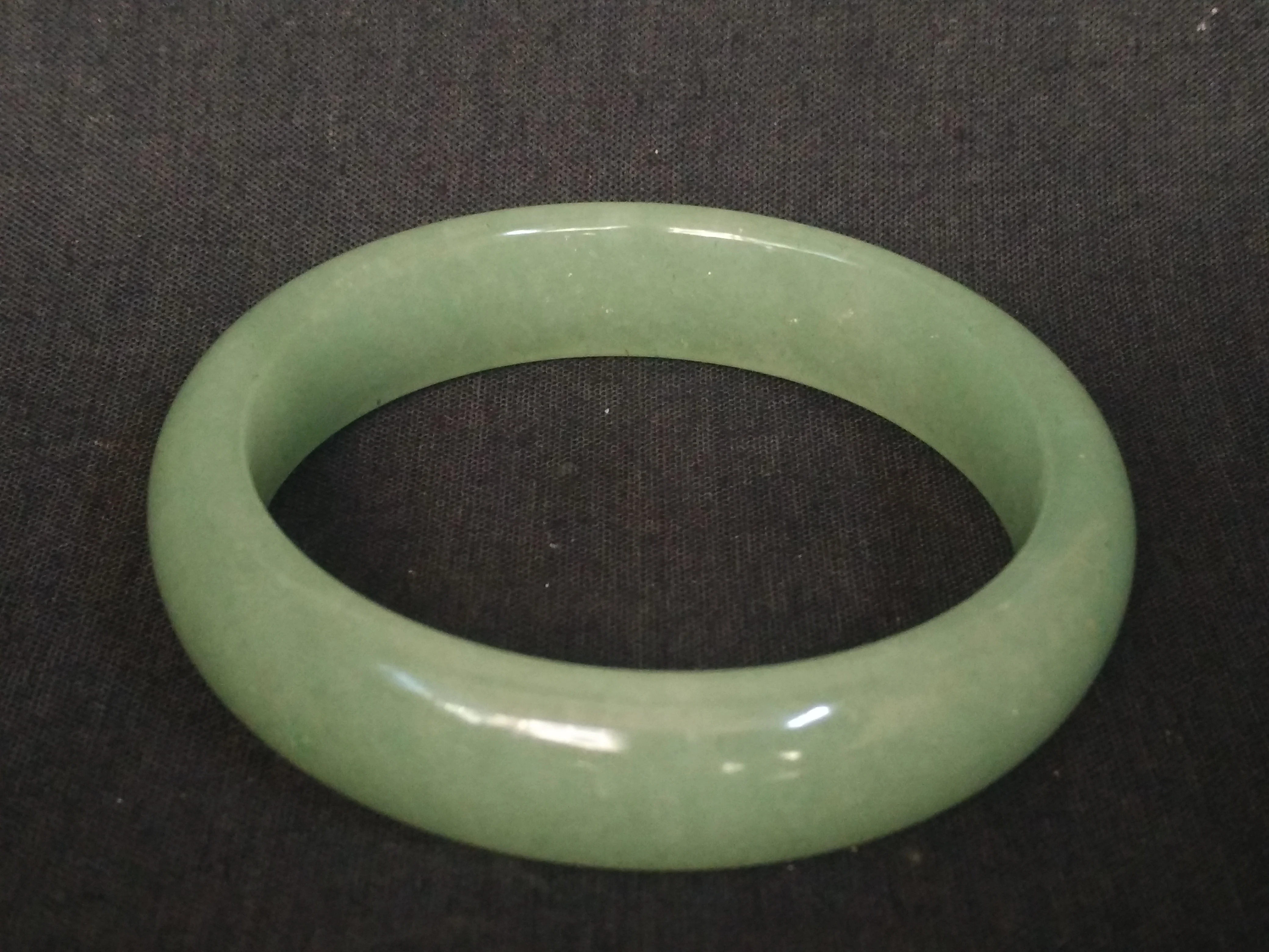 

YIZHU CULTUER ART 100% Natural China Xinjiang Jade Hand Carving Bracelets Decoration Superb Gift