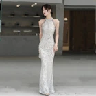 Женское вечернее платье, с воротником-хомутом и блестками, серебристого цвета, 2020