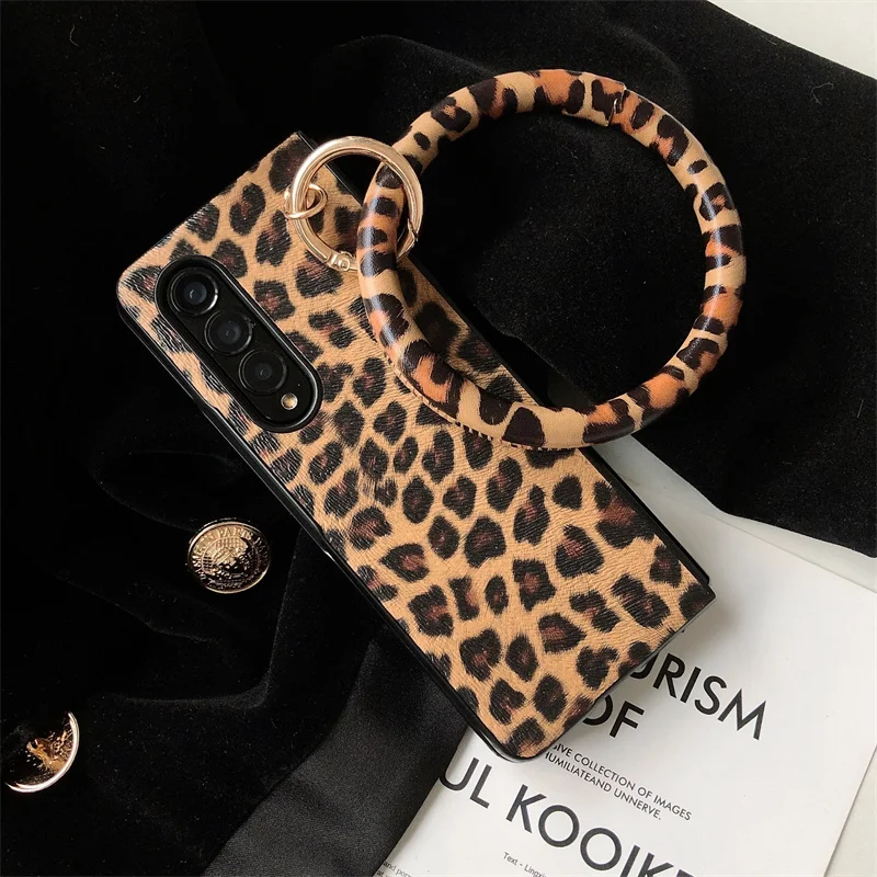 Classic Leopard Print PU Leather Hard Phone Case For Samsung Galaxy Z Fold 4 3 5G Portable Bangle Big Hand Ring Cover