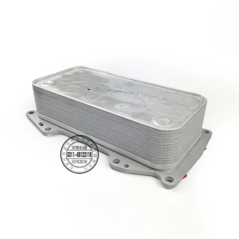 

Бесплатная доставка EC210 экскаватор D4D D6D D6e масляный радиатор сердечник 04254427 боковая крышка