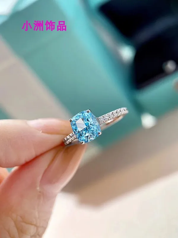 

925 Sterling Silver Thick Plated Gold Hand Inlaid Craft Fresh and Lovely Blue Diamond Aquamarine Diamond Ring Light Blue Rhinest